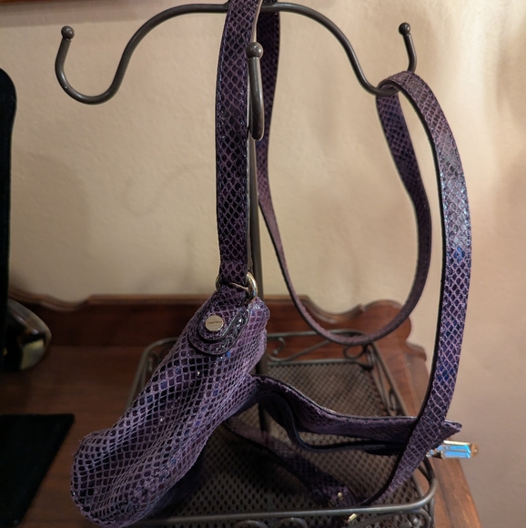 Michael Kors purple 💜 leather snakeskin print crossbody - Picture 12 of 15